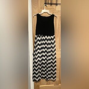 Black & White Sun Dress Pre-loved Small